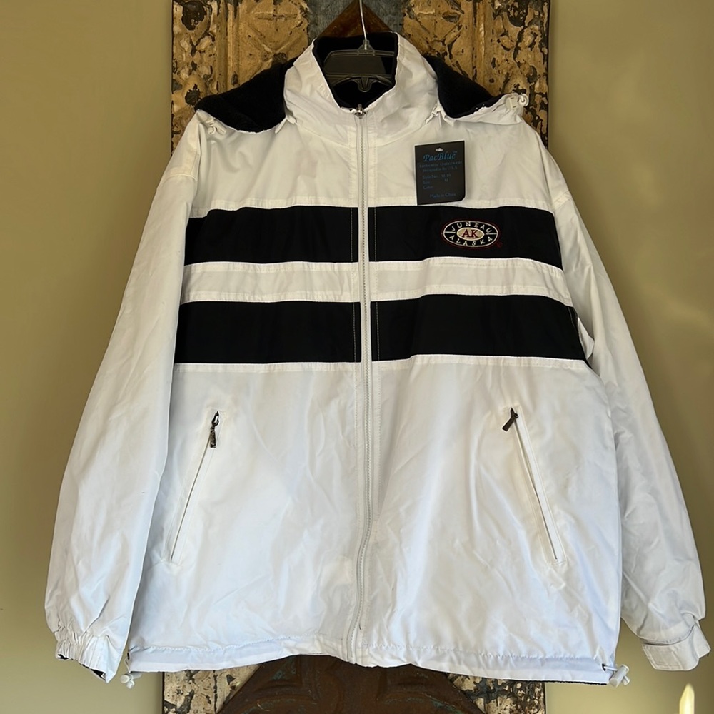 Juneau Alaska Reversible Coat NWT